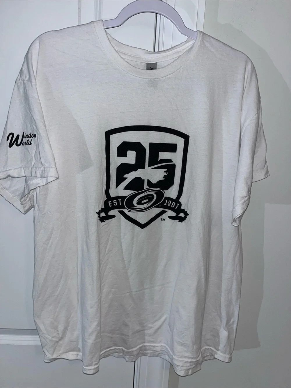 Carolina Hurricanes 25th Anniversary White Tee T shirt XL unisex window world